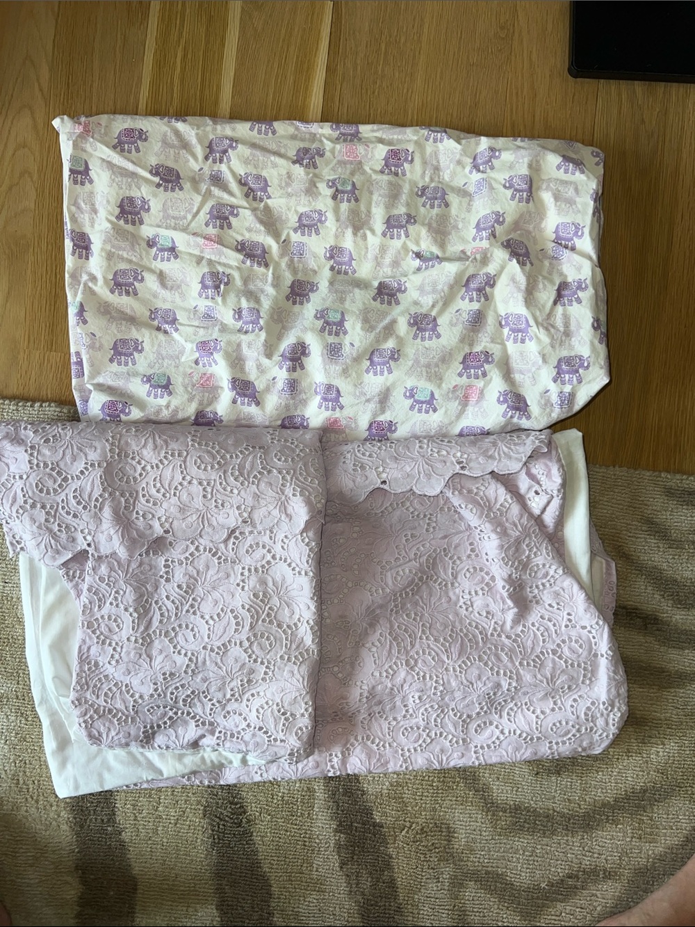 Crib sheet and skirt